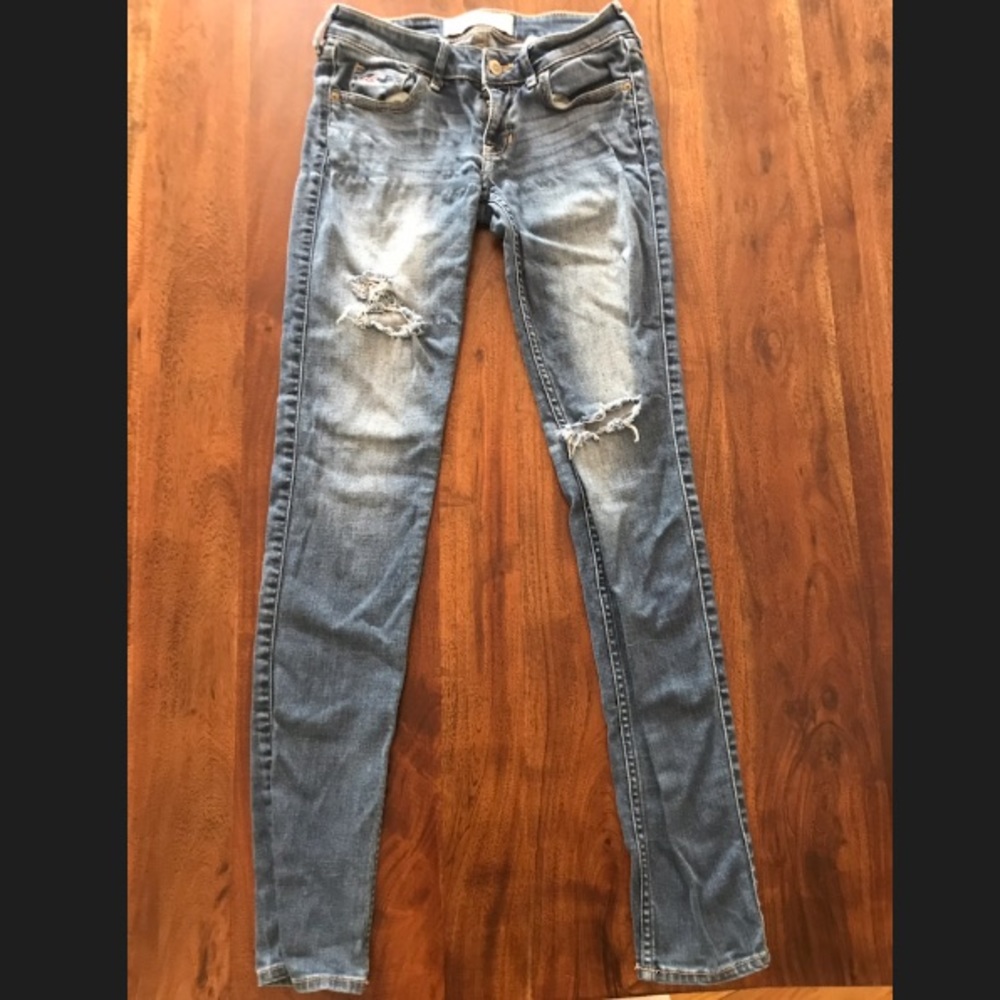 Hollister Skinny Ripped Blue Jean